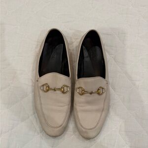 Gucci Off White Loafers size 38